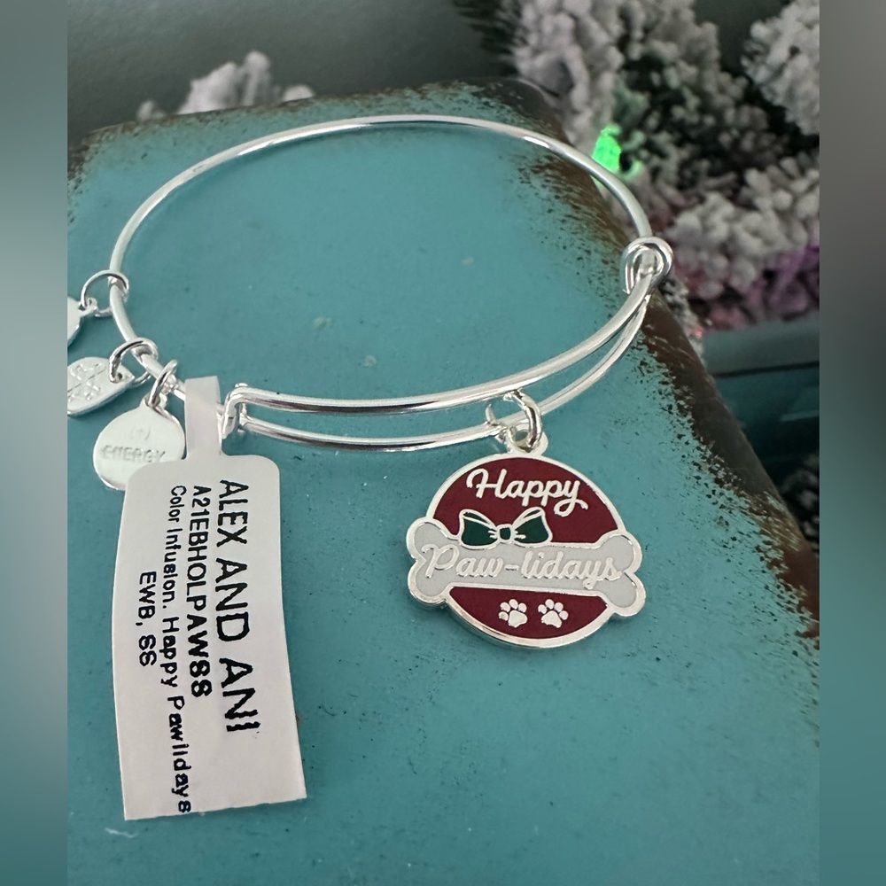 🐾🎄 NWT Alex and Ani Happy Paw-lidays Charm Bangle in Shiny Silver 🎄🐾